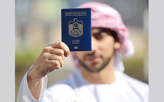 صورة مزايا للزوج وللأولاد والأقارب.. اشتراطات الحصول على تأشيرة الإقامة الخضراء في الإمارات