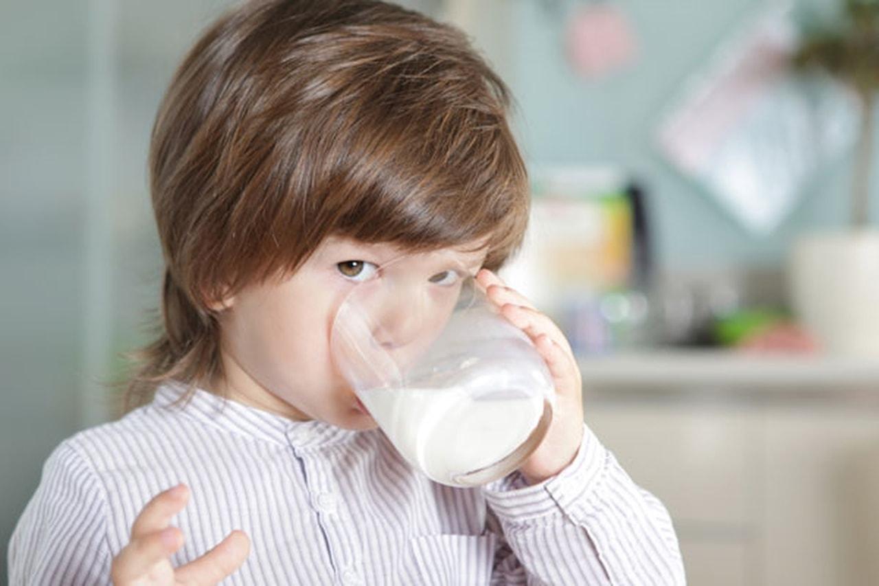 صورة ما هي مخاطر الحليب الغير مبستر