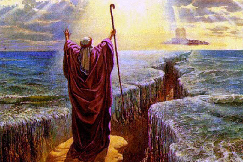 صورة من هو النبي الذي انشق له البحر