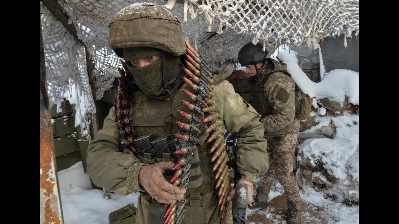 صورة صور مفتي أوكرانيا يخلع العمامة ويحمل السلاح