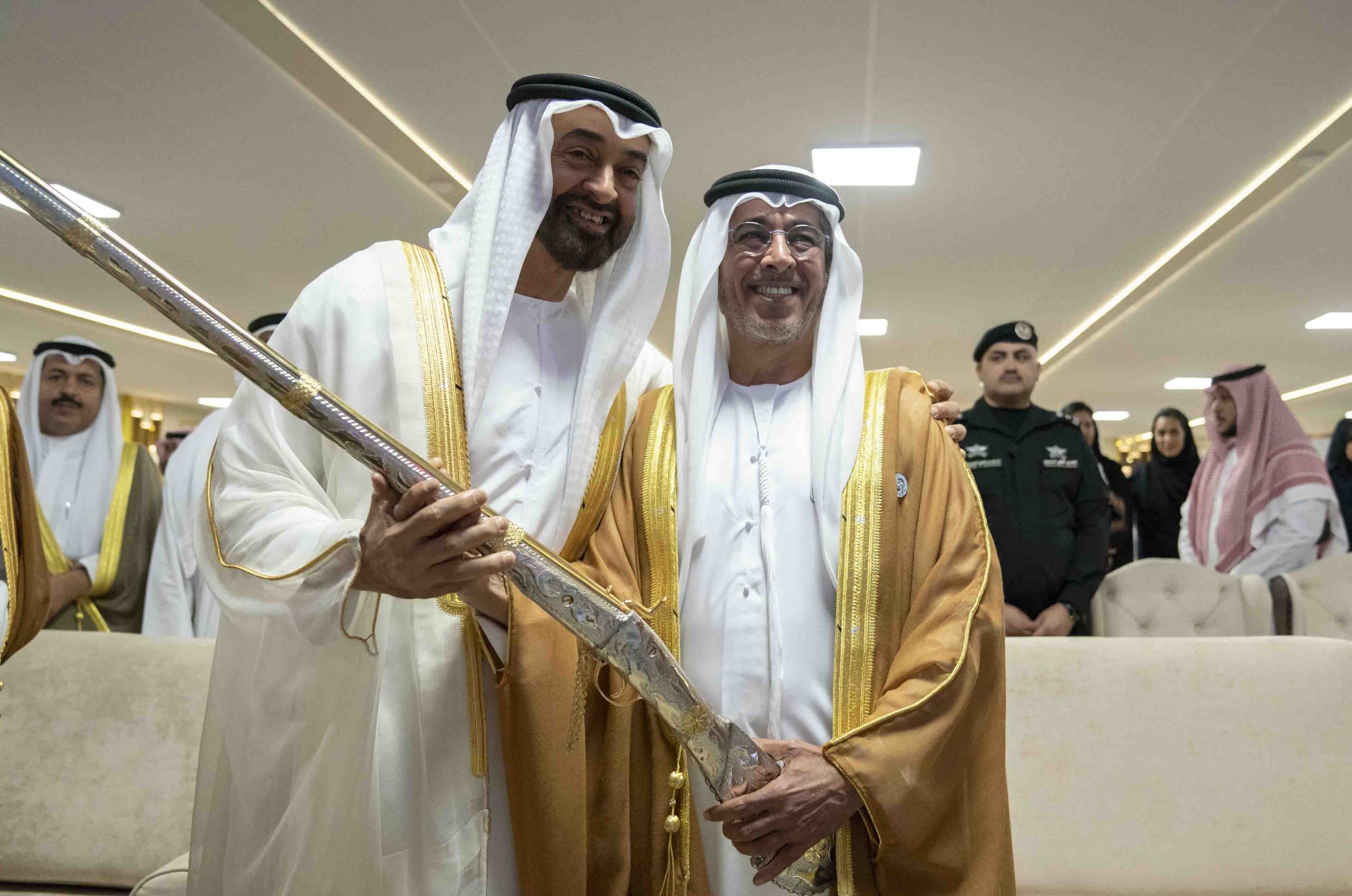 صورة عبارات بيعة محمد بن زايد رئيس دولة الامارات الجديد