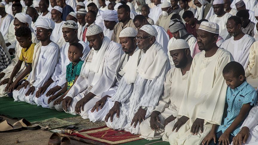 صورة وقت صلاة العيد بالساعة في السعودية