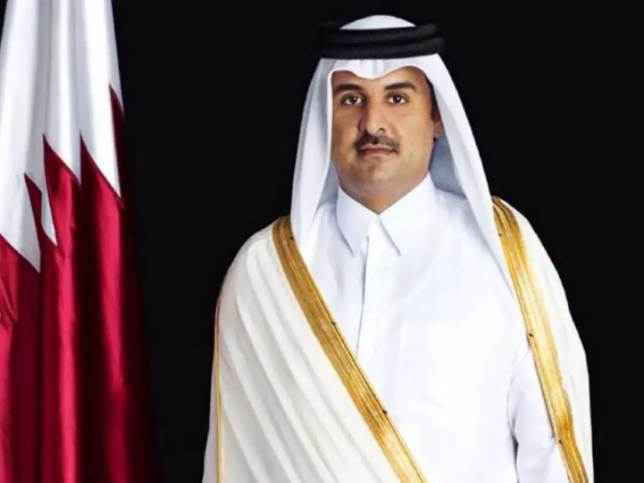 صورة كم عمر أمير قطر تميم بن حمد آل ثاني