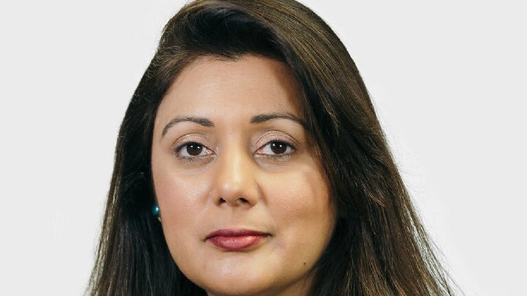 صورة وزيرة بريطانية سابقة: تمت إقالتي من منصبي بسبب ديني الإسلامي