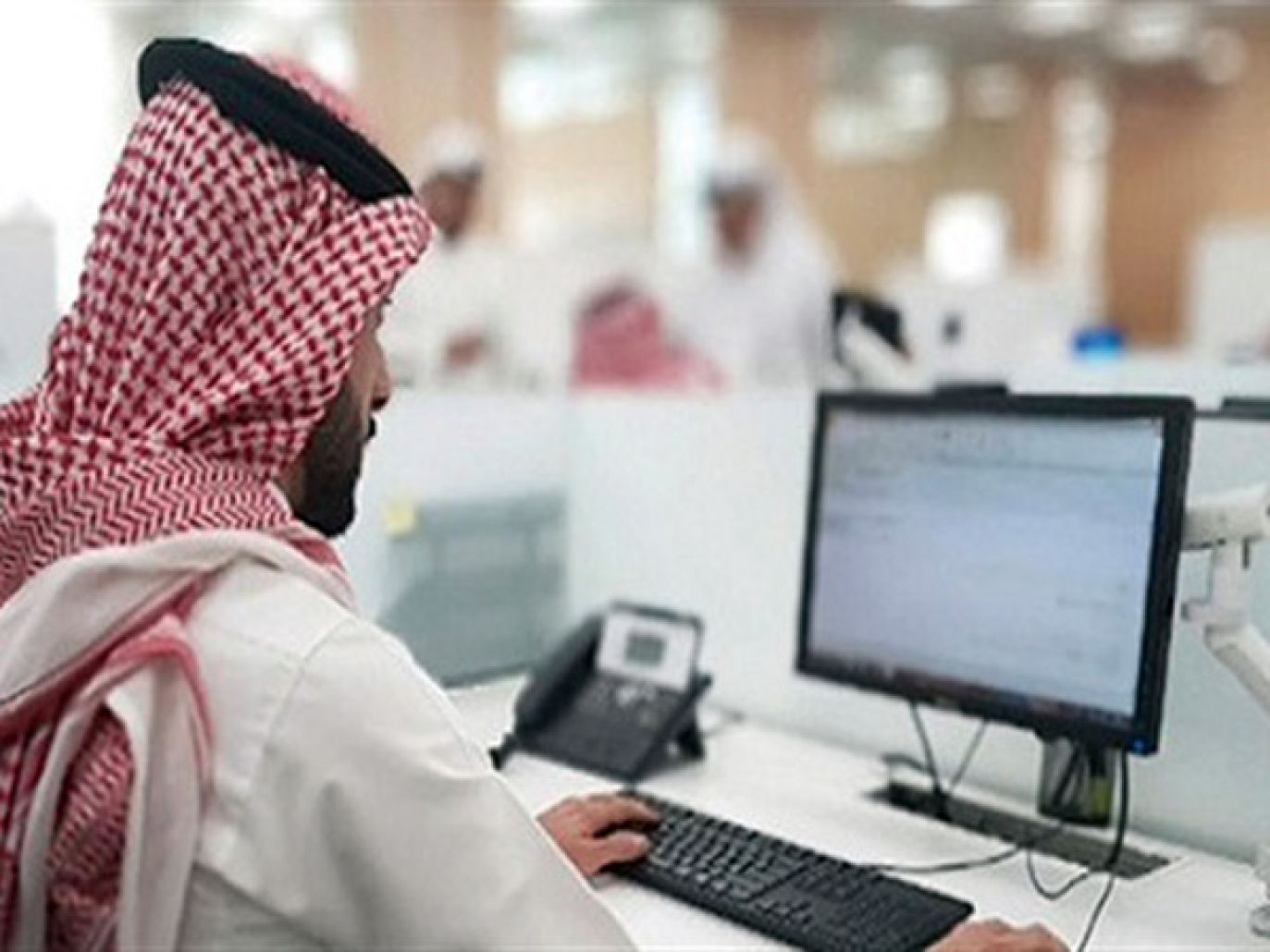 صورة كم عدد ساعات العمل في القطاع الخاص في السعودية