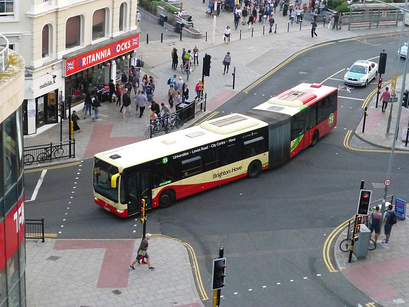 صورة تحمل كل حافلة لنقل الركاب