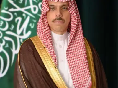 صورة من هو اول وزير خارجية سعودي