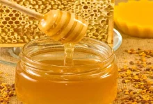 صورة خاصية تلحظها عندما تحاول إخراج العسل من القارورة، وهي مقاومة السائل للتدفق، والانسياب