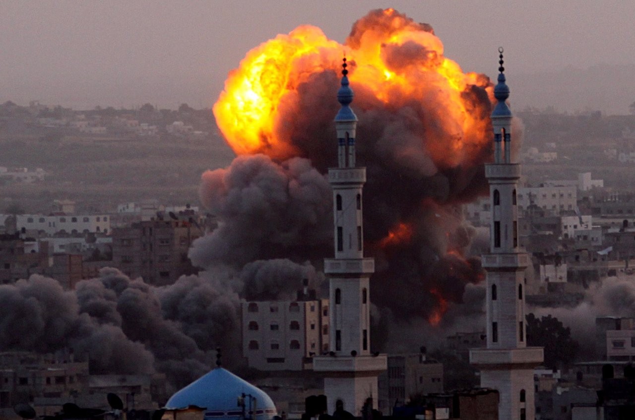 صورة دعاء لأهل غزة تحت القصف.. أدعية مختصرة نصرة لغزة