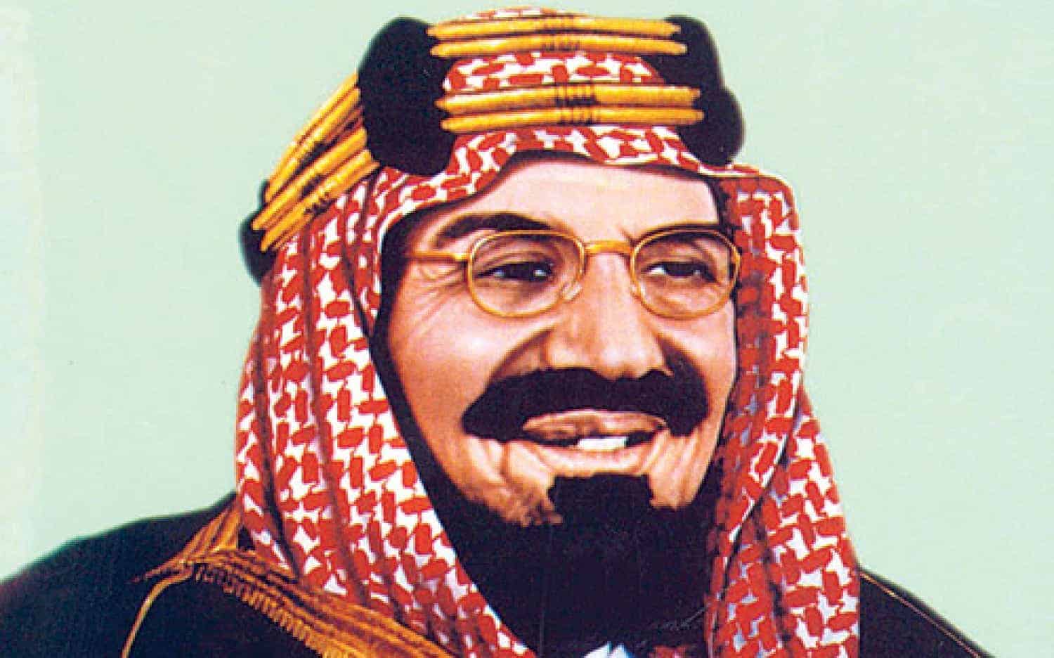 صورة سبب تسمية الملك عبدالعزيز معزي