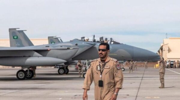 صورة كم راتب فني صيانة طائرات الخطوط السعودية