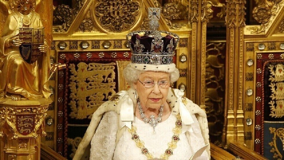 صورة كم ثروة الملكة اليزابيث الثانية
