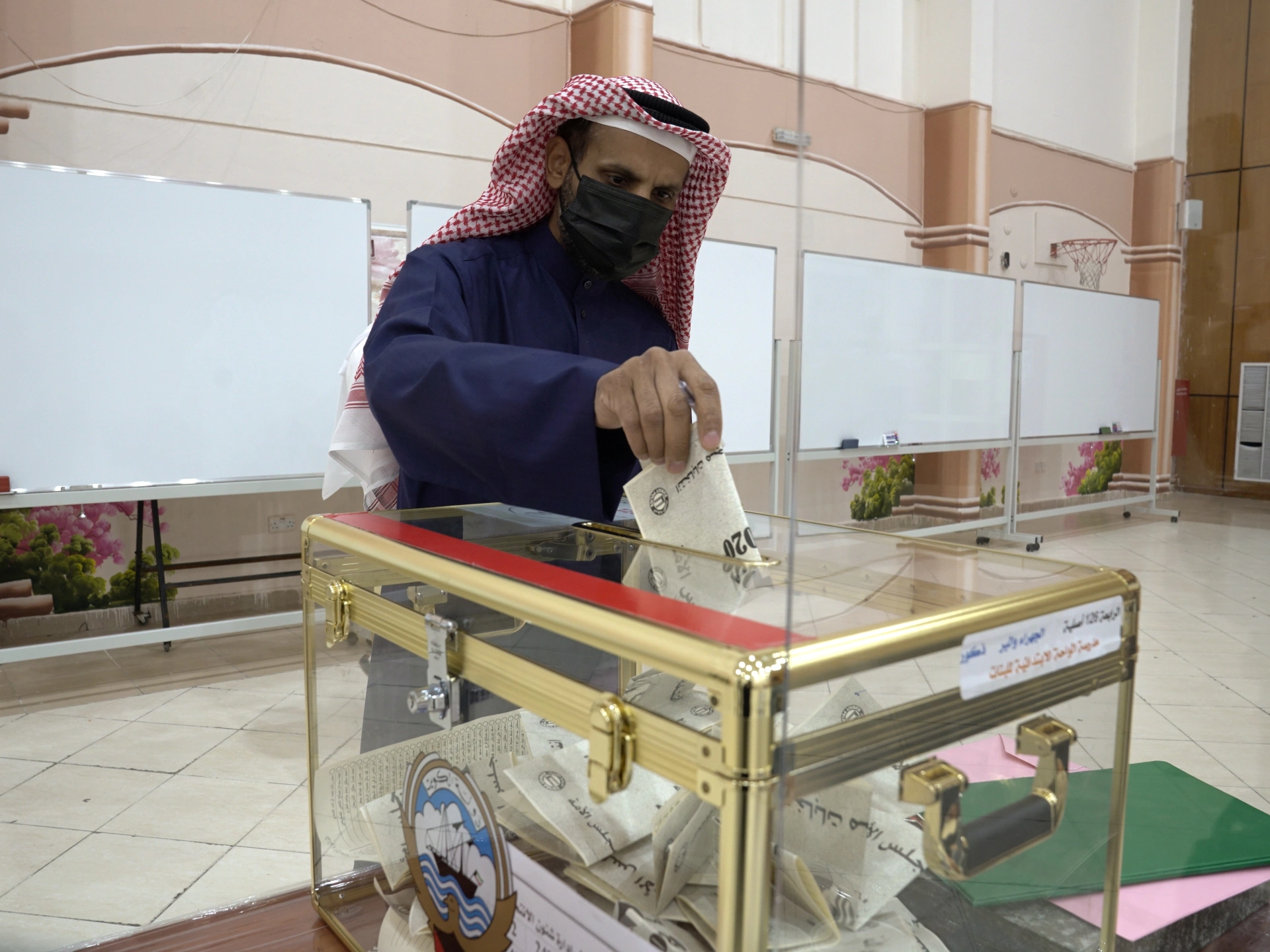صورة من يحق له التصويت في الانتخابات الكويت