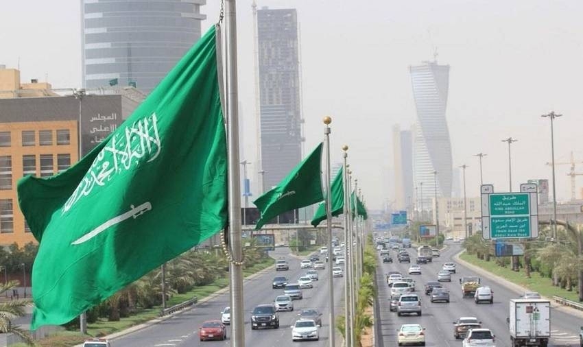 صورة موعد اجازة عيد الفطر 2023 في السعودية للقطاع الحكومي واجازة البنوك