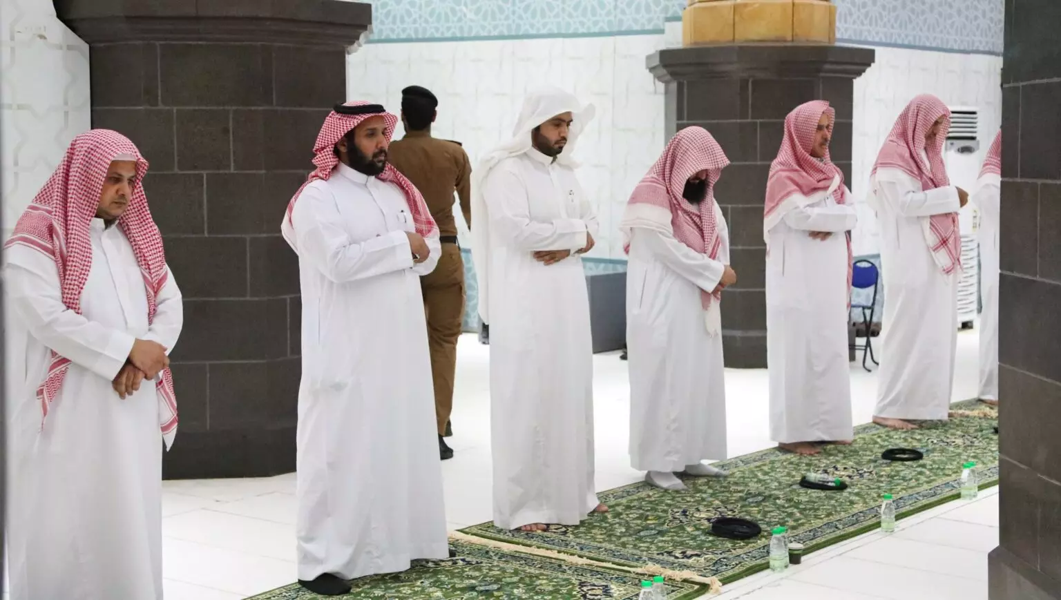 صورة مواعيد صلاة التهجد في المسجد النبوي 2023