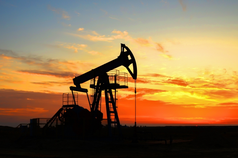 صورة أسعار النفط ترتفع وسط مخاوف من تباطؤ الطلب على الخام