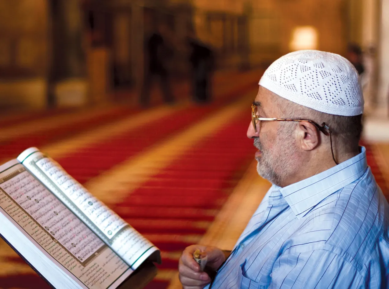 صورة هل حفظ القرآن واجب على المسلم