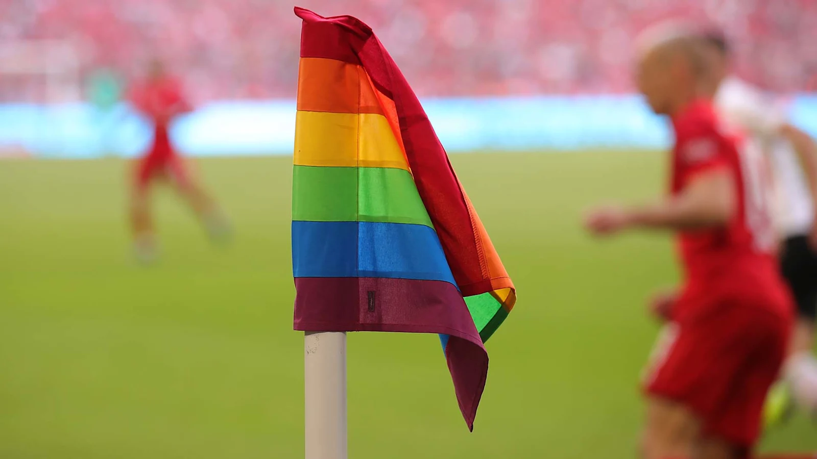 صورة هل نادي ليفربول يدعم المثليين