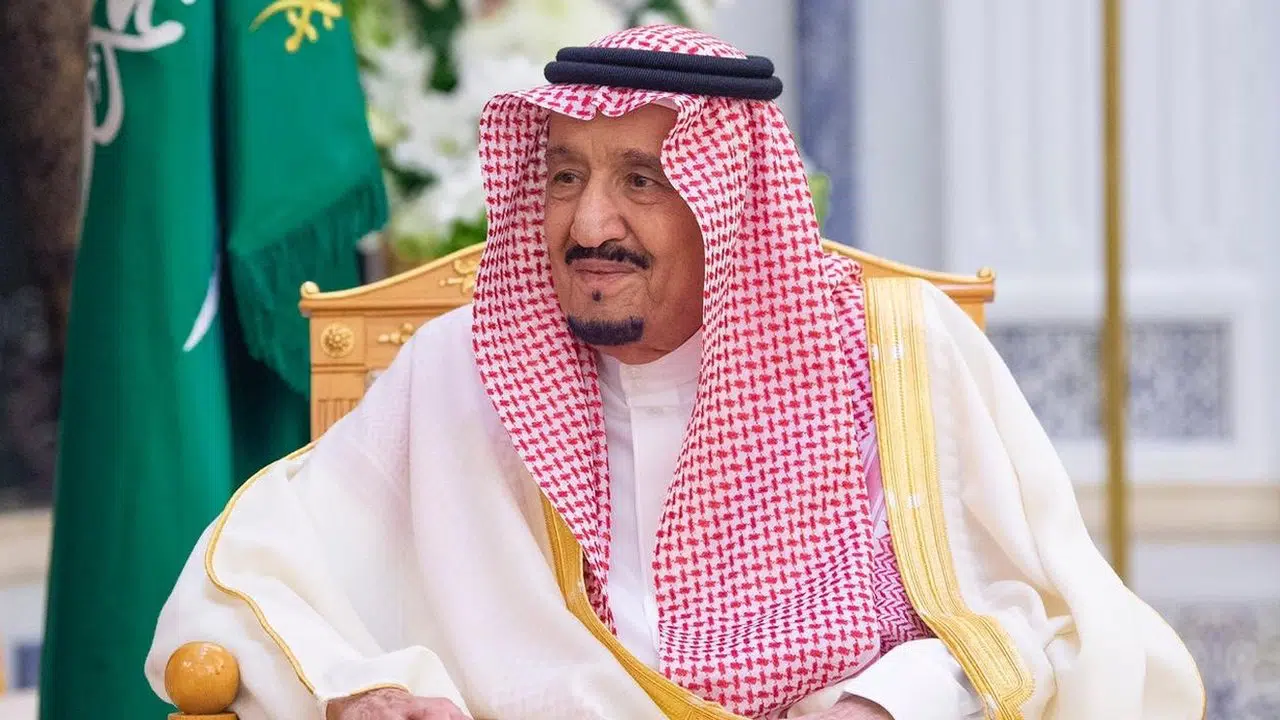 صورة قضى الملك سلمان اميرا على الرياض كم سنه
